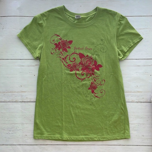 Memo Green and Red Portland Oregon Tee - Picture 2 of 3